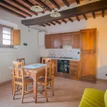 Guesthost - Crete Senesi Charming With Parking Ашано