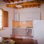 Апартаменты Guesthost - Crete Senesi Charming With Parking *