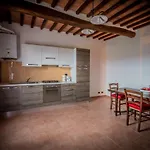 Guesthost - Crete Senesi Charming With Parking * Ашано