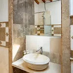 Guesthost - Crete Senesi Charming With Parking Апартаменты Ашано