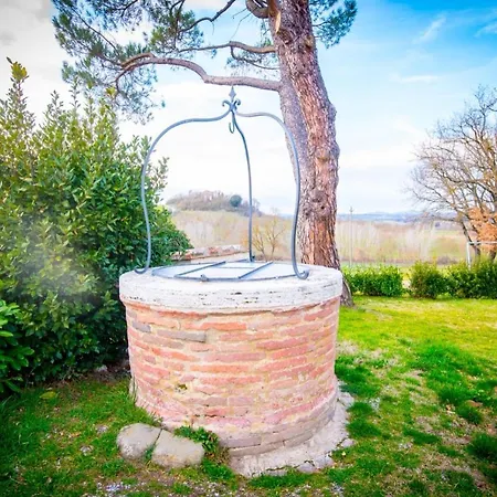Guesthost - Crete Senesi Charming With Parking Appartement *