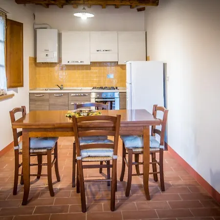 Appartement Guesthost - Crete Senesi Charming With Parking