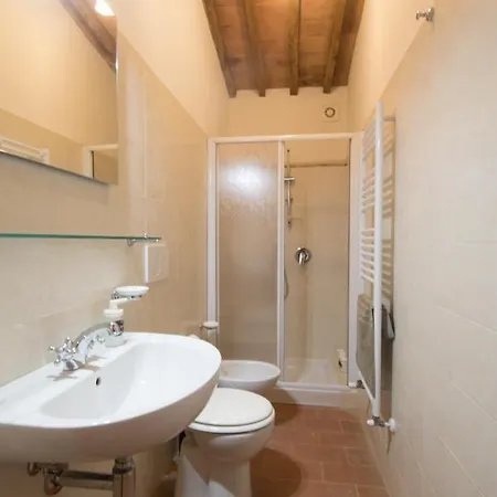 Guesthost - Crete Senesi Charming With Parking Appartement Asciano