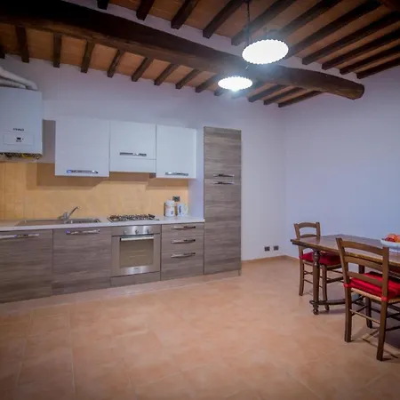 Guesthost - Crete Senesi Charming With Parking *