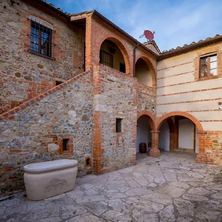 Guesthost - Crete Senesi Charming With Parking Appartement *