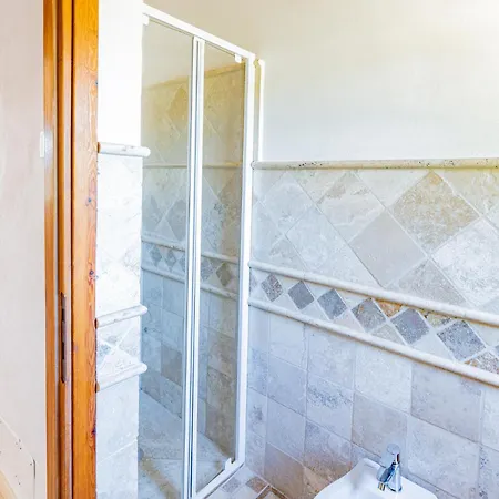 Guesthost - Crete Senesi Charming With Parking * Asciano