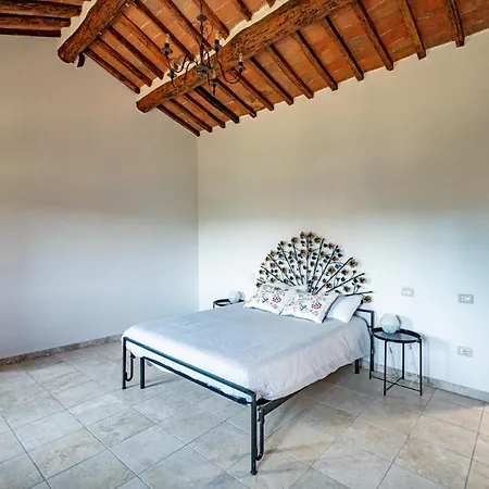 Guesthost - Crete Senesi Charming With Parking Appartement *